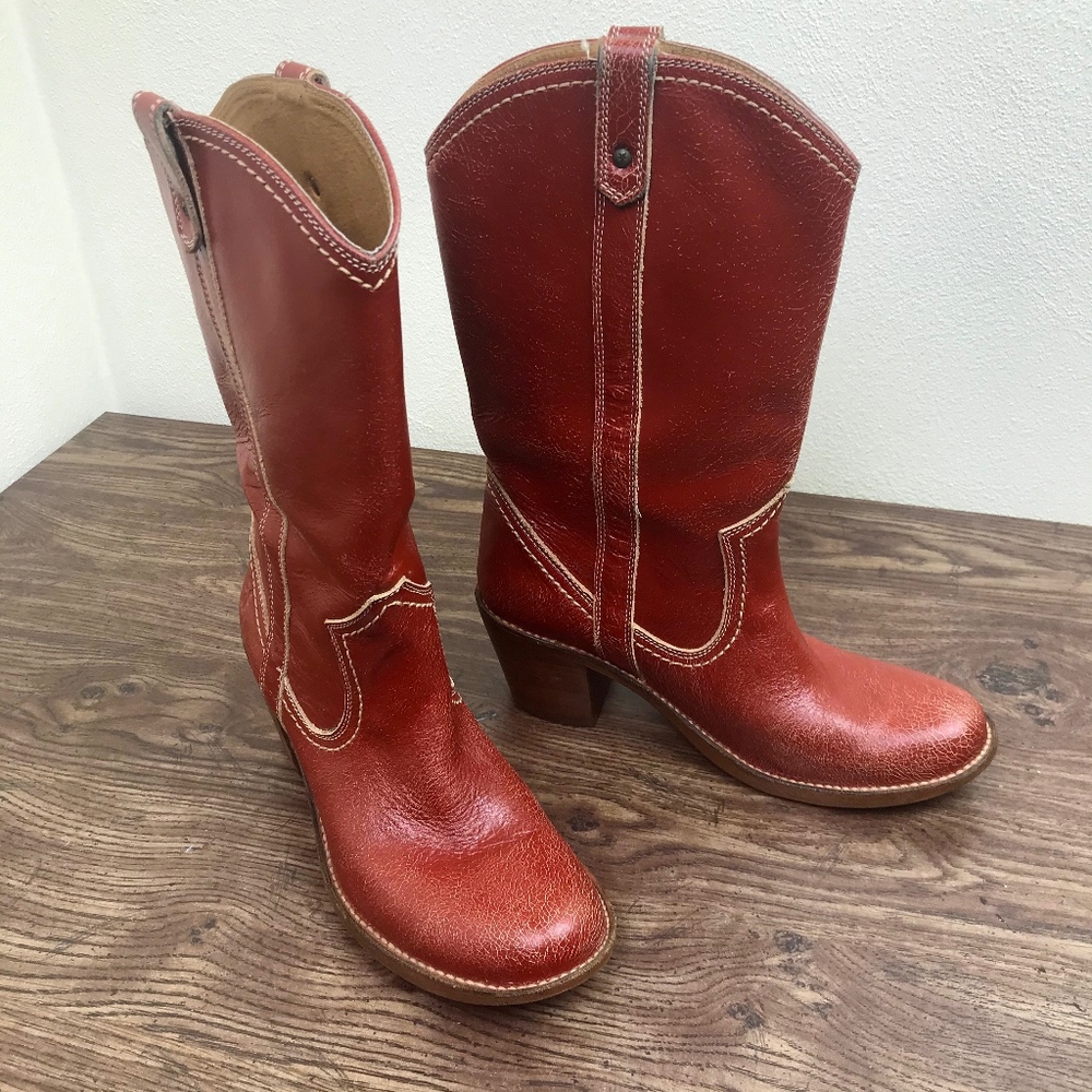Frye Carmen Pull-On Boot EUC